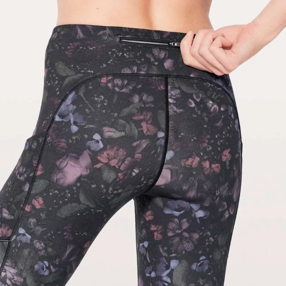 Lululemon | Speed Up Crop 21" in Frozen Flourish | Size 4 - Picture 3 of 9